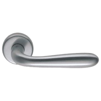 Дверная ручка Colombo Design ROBOT CD41R хром матовый в комплекте с накладками под ключ для межкомнатых дверей Дверная ручка Colombo Design ROBOT CD41R хром матовый в комплекте с накладками под ключ для межкомнатых дверей