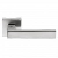 Дверная ручка Colombo Design ELLESSE BD21RY хром матовый в комплекте с накладками под цилиндр Дверная ручка Colombo Design ELLESSE BD21RY хром матовый в комплекте с накладками под цилиндр