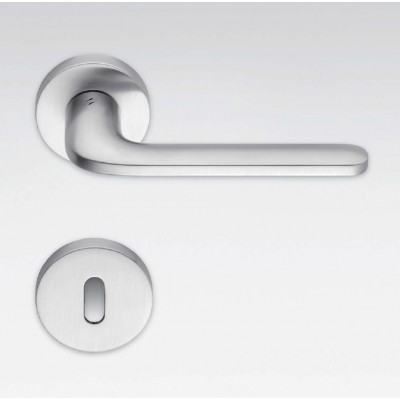 Дверная ручка Colombo Design ROBOQUATTRO ID41R(CD63) хром матовый в комплекте с накладками под ключ для межкомнатых дверей