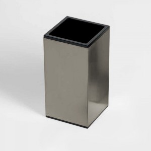 Colombo MiniQ Стакан настольный, цвет: PVD нержавеющая сталь Colombo MiniQ Стакан настольный, цвет: PVD нержавеющая сталь