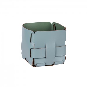 ADJ Корзинка Mini Bottega, 12x12xH13 см., цвет: небесный/эвкалипт ADJ Корзинка Mini Bottega, 12x12xH13 см., цвет: небесный/эвкалипт