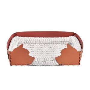 ADJ Лежанка Dog, 60x42xH15 см., цвет: коньяк/бордо ADJ Лежанка Dog, 60x42xH15 см., цвет: коньяк/бордо