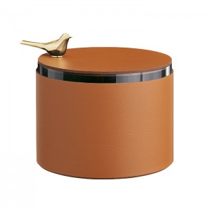 ADJ Шкатулка Bird диаметр 15хH10см, цвет: коньяк/золото ADJ Шкатулка Bird диаметр 15хH10см, цвет: коньяк/золото