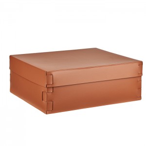 ADJ Коробка Snob, 36x30xH13,5 см., цвет: коньяк/бордо ADJ Коробка Snob, 36x30xH13,5 см., цвет: коньяк/бордо